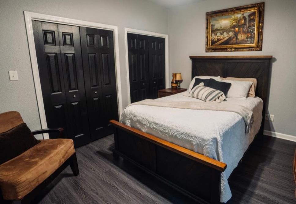 Brooklynn'S Bay, Elegant Lakefront Condo Retreat Hot Springs Extérieur photo